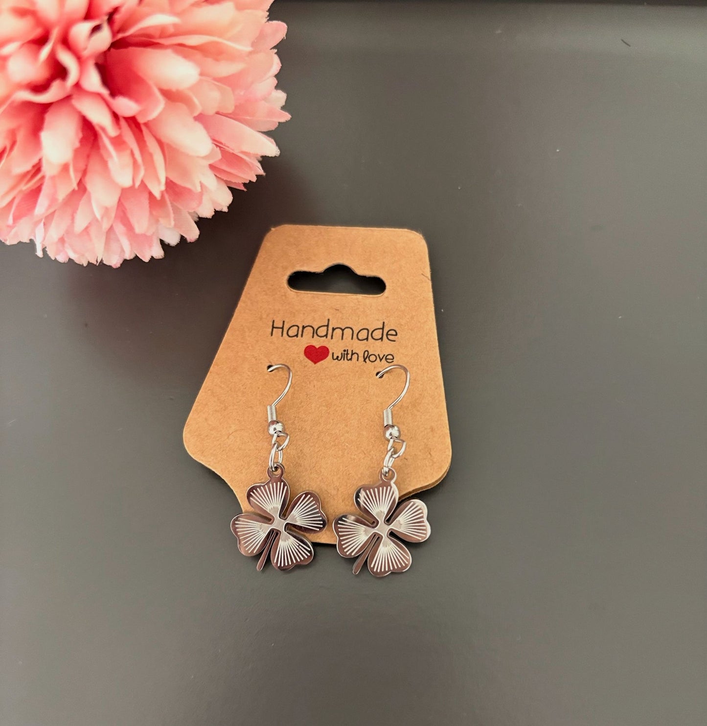 Oorbellen met klavertje vier