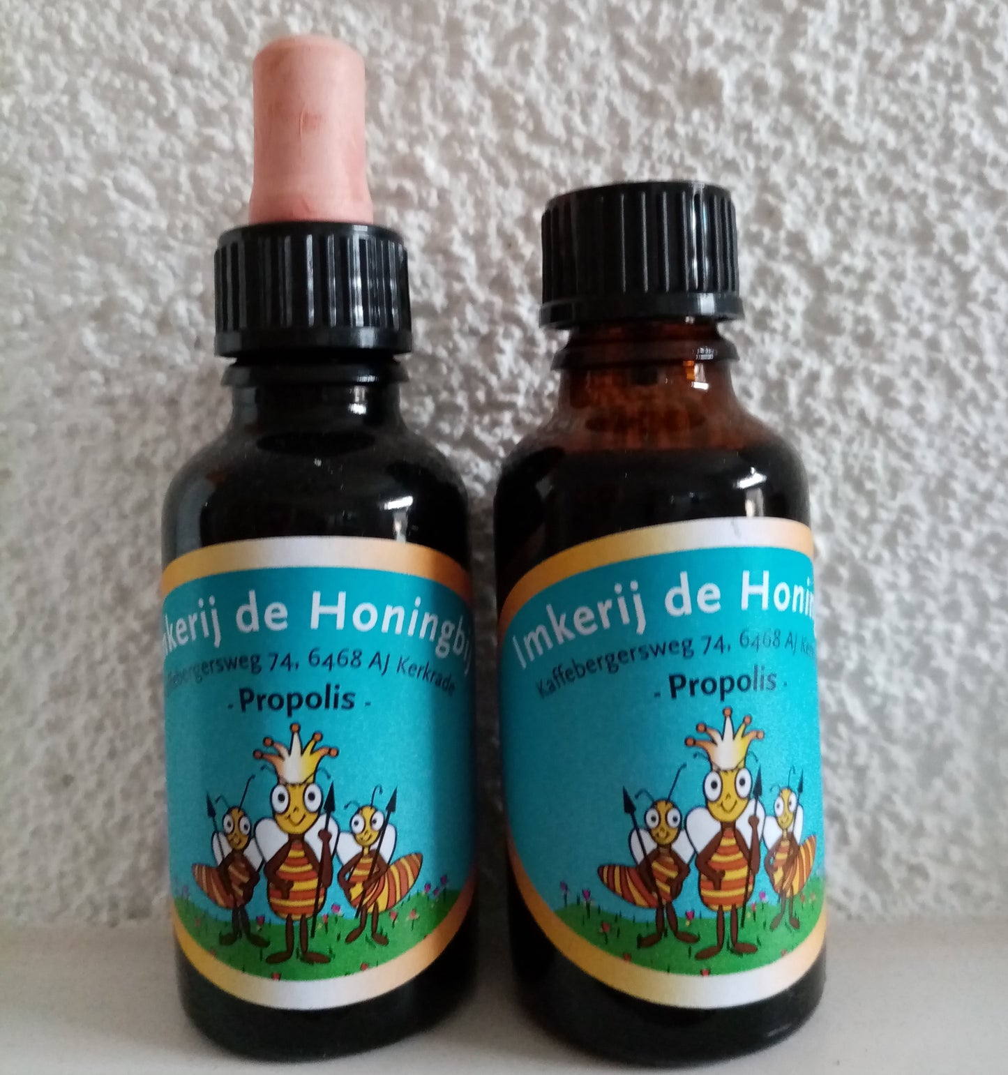 Propolis tinctuur 20% alcohol met druppel sluiting van imkerij "De Honingbij"