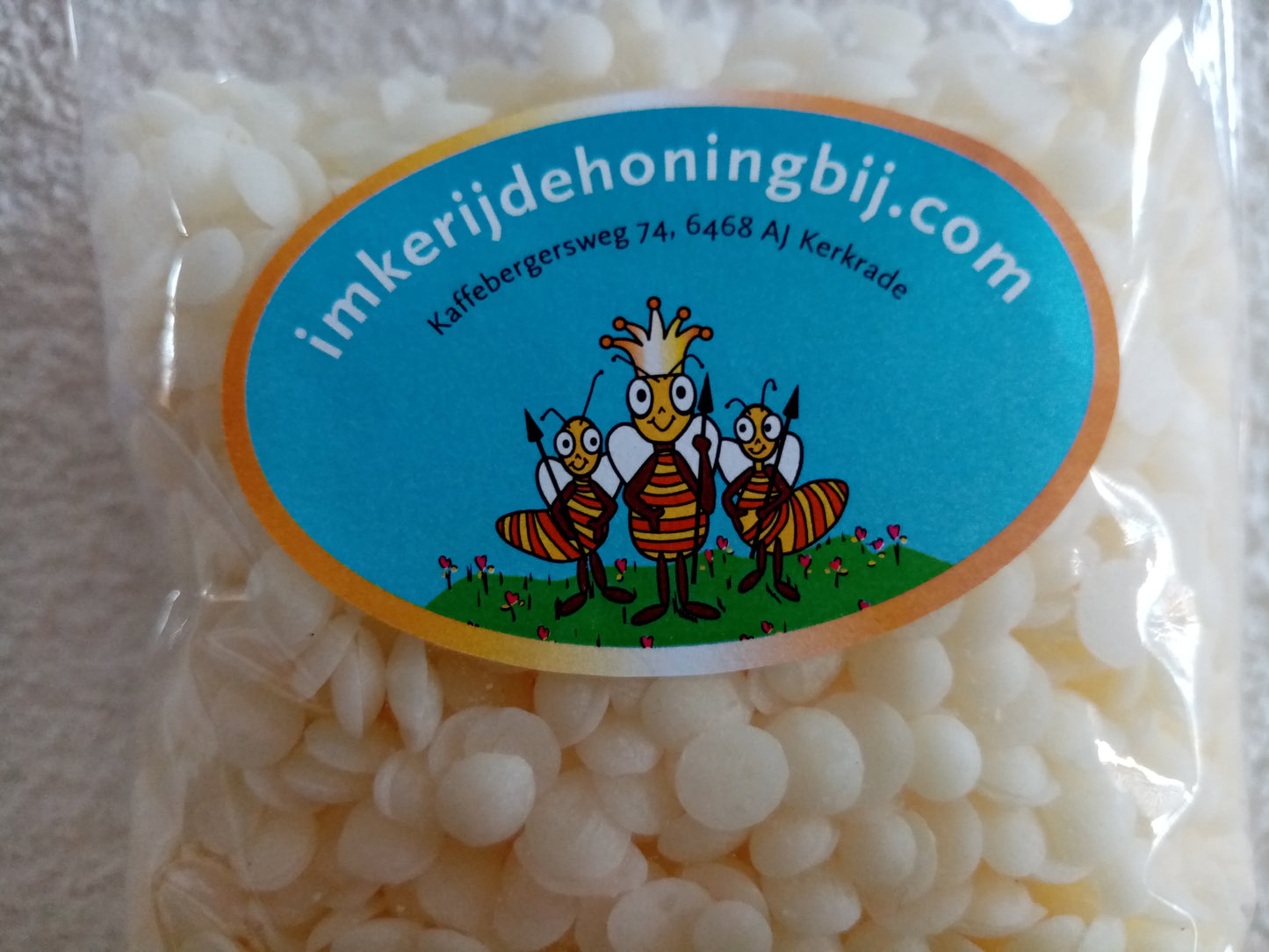 Gele Bijenwas Chips - Puur & Natuurlijke huidverzorging Gele Bijenwas Chips - Puur & Natuurlijke huidverzorging